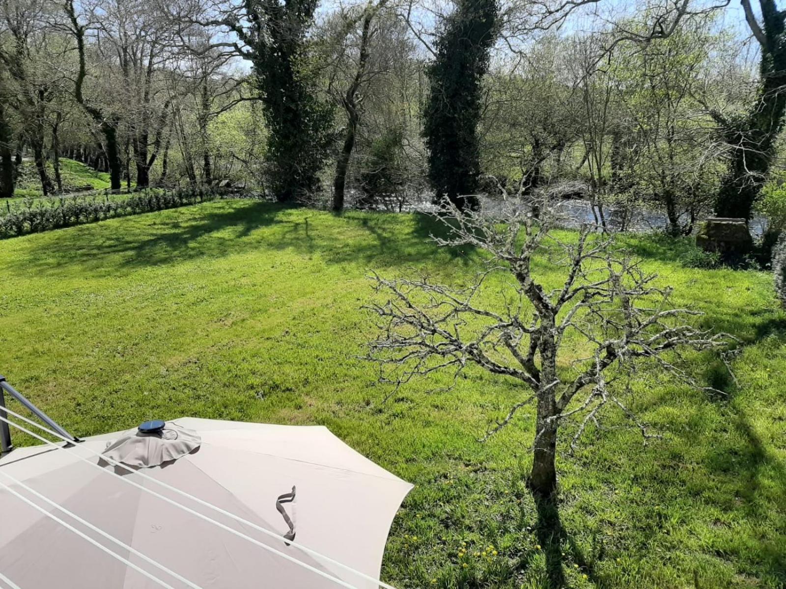 La Casa Del Rio - A 13 Kilometros De Santiago Villa ซิกวยโร ภายนอก รูปภาพ